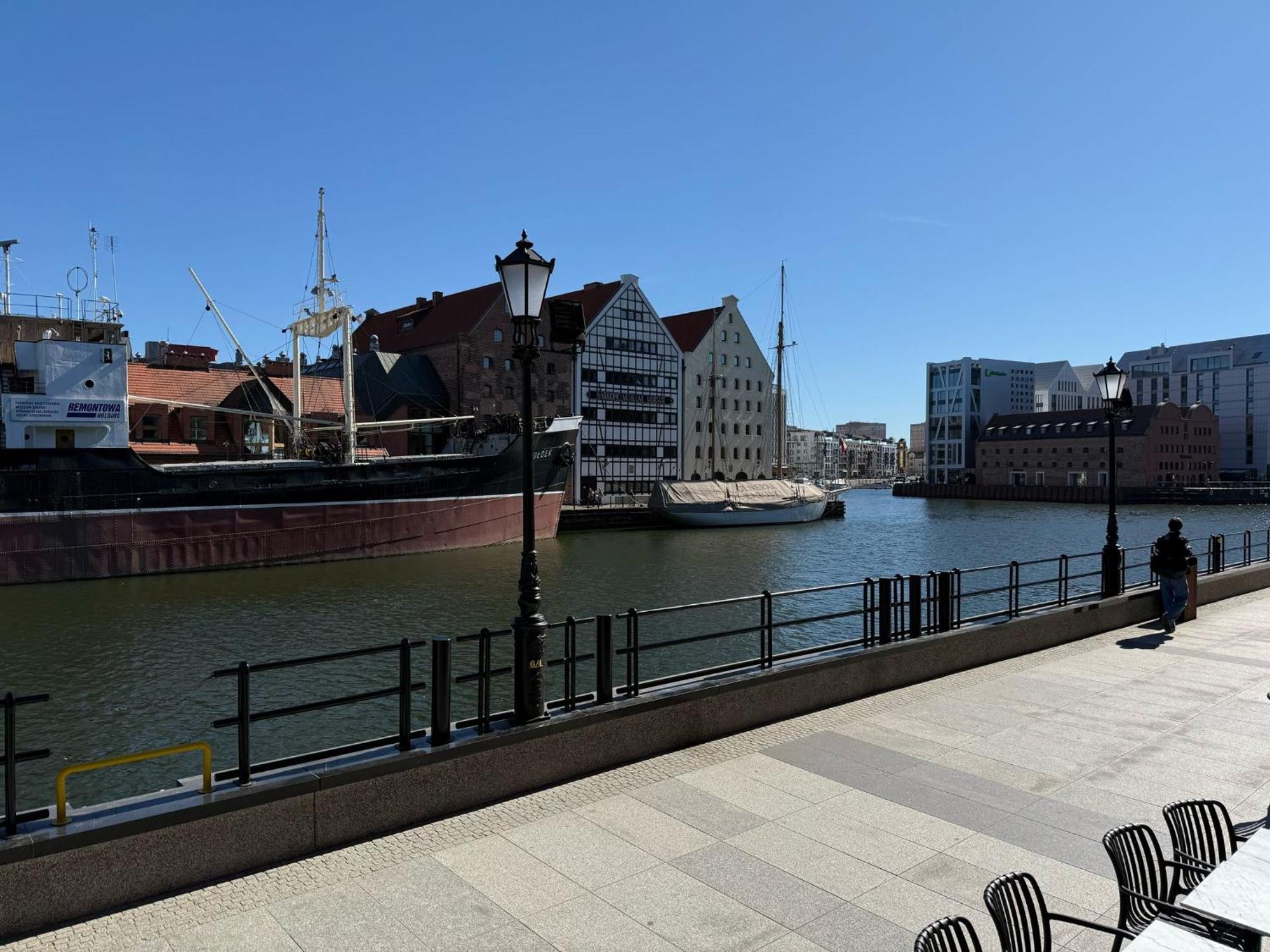 Motlawa Apartments - Old Town & River Viev, Fast Wifi Gdansk Exterior photo
